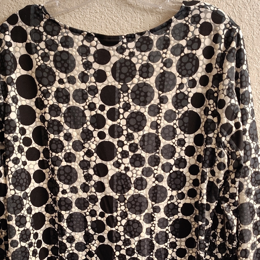 Ruby Rd. Black and White Patterned Blouse NWT - image 5